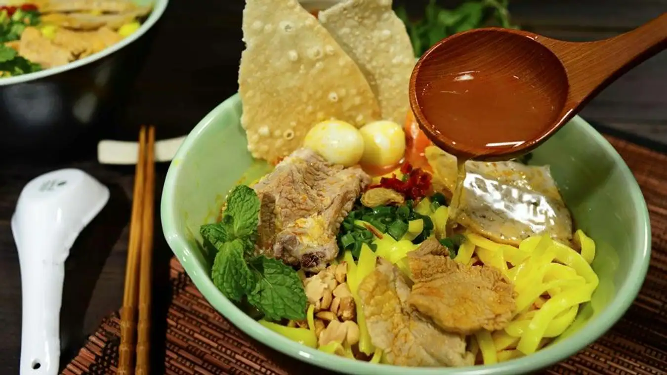 Khám phá 10 món ăn đặc sản Đà Nẵng ngon khó cưỡng