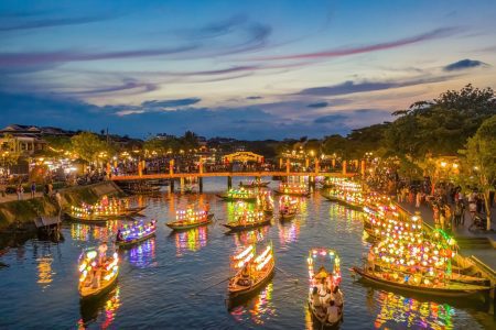 Hội An – Vẻ đẹp cổ kính và yên bình bên dòng sông Hoài